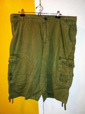 Vertical Casual Men's Olive Cargo Shorts, Size 38