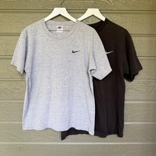 2 Vintage NIKE T-Shirts Embroidered Logo Gray Black Mens Medium Made in USA