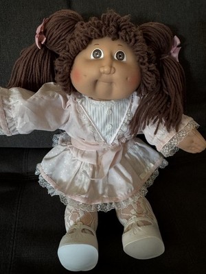 Vintage 1985 Cabbage Patch Kids Doll Brown Pigtails Blue Signature Pink Dress CP