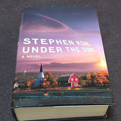 Stephen King Under the Dome Hardcover First Edition 2009 Scribner w/ Dust Jacket