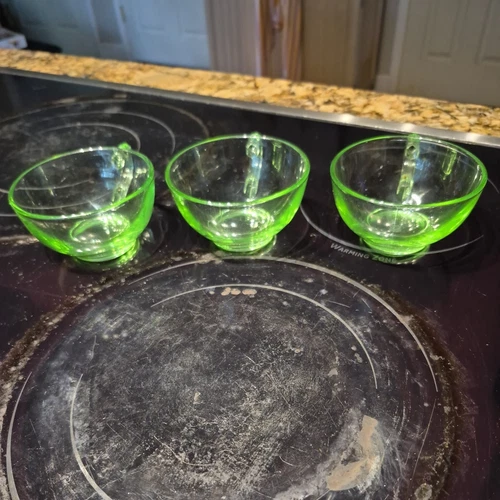 Lot of 3 Vintage Green Depression Uranium Glass Cups 2"x 3.75" Hocking