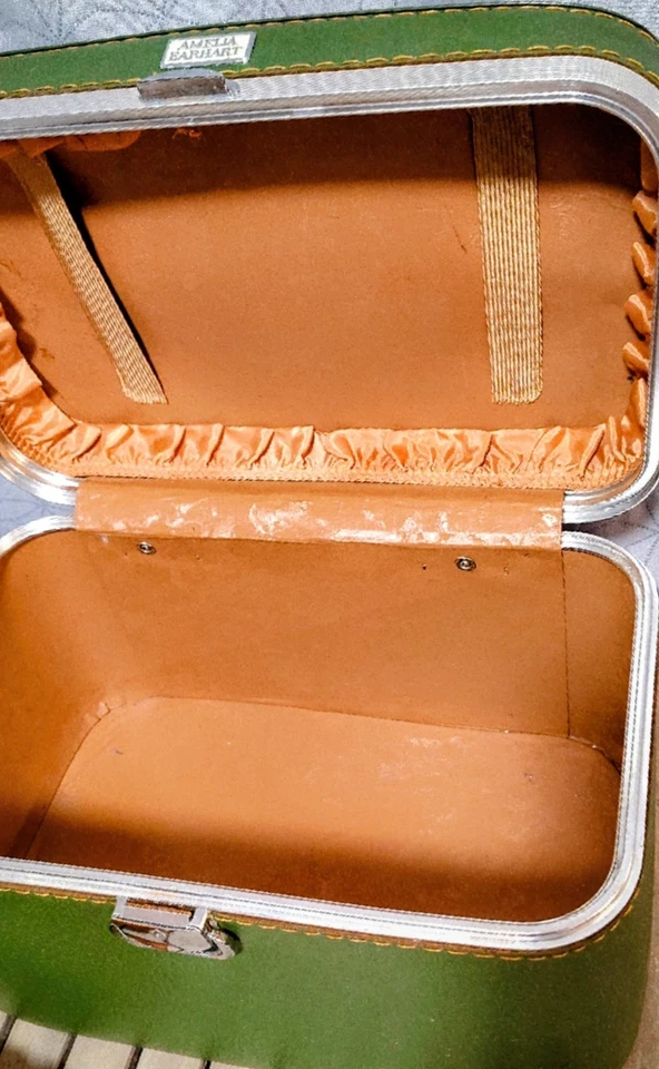 复古 Amelia Earhart 火车箱绿色旅行梳妆行李箱 MCM 20 世纪 60 年代 — 第 4/4 张图片