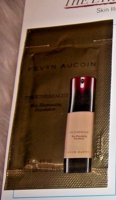 KEVYN AUCOIN The Etherealist Skin Illuminating Foundation Light EF 02 Trial Pket
