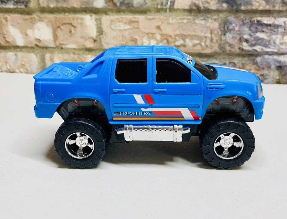 Cadillac Escalade EXT Toy Truck Realistic Plastic Model 2011 Blue - 1/32 Scale - Image 4 of 4