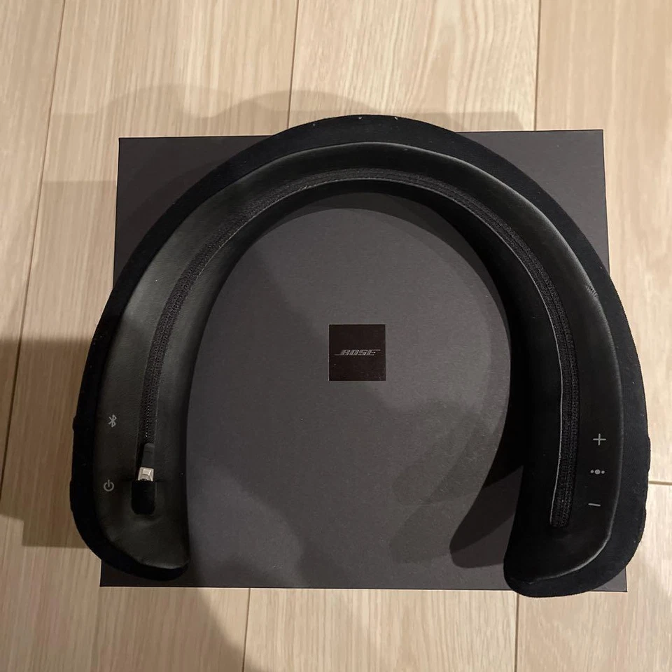 Bose SoundWear Companion Portable Bluetooth Wearable Neck Speaker Tested Working - Image 4 of 4