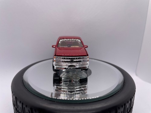 Matchbox Moving Parts 1995 Chevy C1500 with Opening Hood - Loose - 1/64 - Picture 11 of 14
