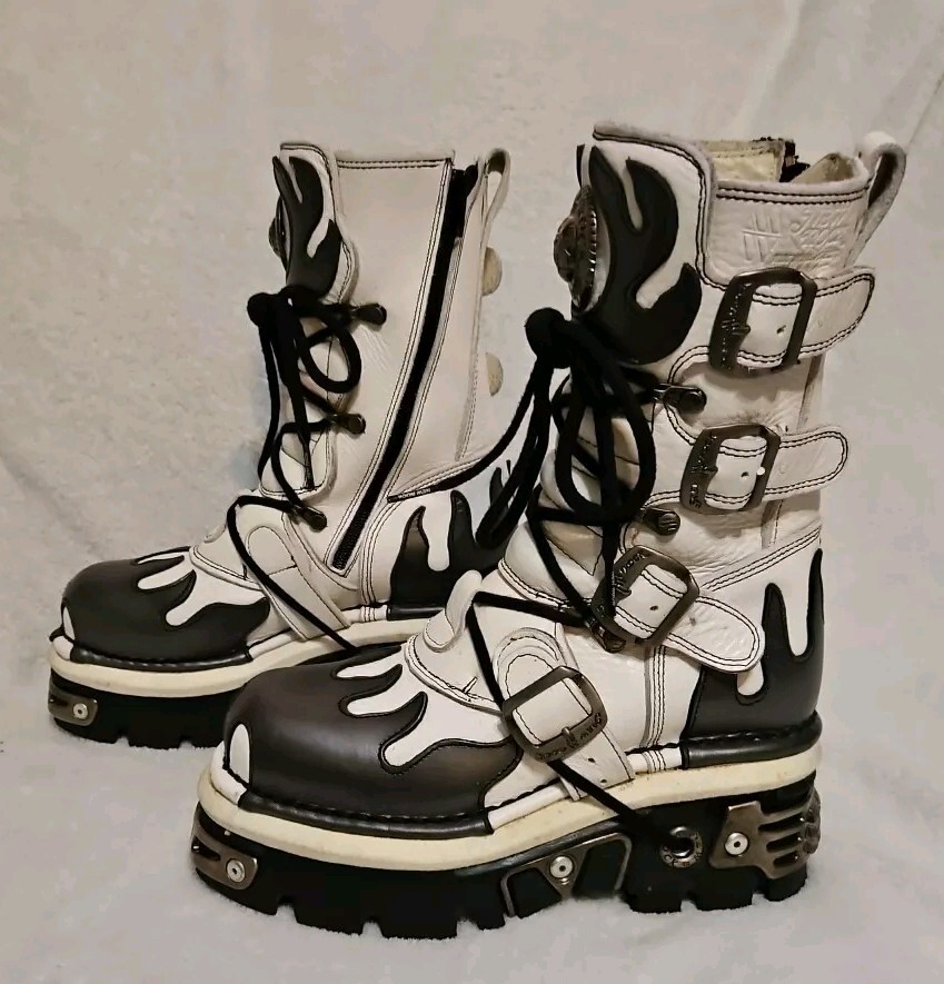 New Rock White/Gunmetal Flame Reactor Boots Cyber Goth Biker EUC