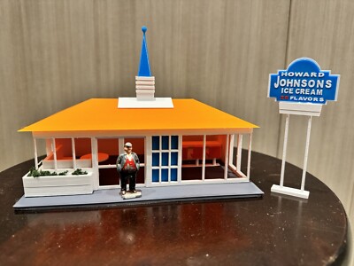 O Scale  Howard Johnson s  Restaurant Kit W/Interior