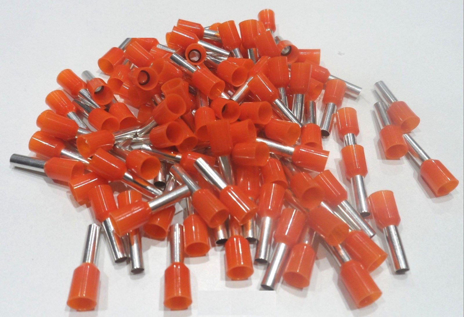 Embouts de cablage 4 mm² orange anti effilochage pour un sertissage propre et sûr