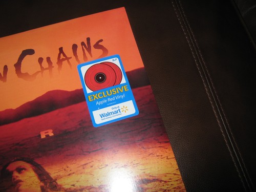 ALICE IN CHAINS-Dirt Double LP SEALED! Walmart Exclusive Apple Red Vinyl - Picture 3 of 3