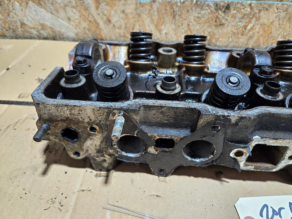 TOYOTA PICAPE CELICA 20R CABEÇA DE CILINDRO NÚCLEO RECONSTRUÍVEL SEM PS FP COM AR #1 - Imagem 2 de 4