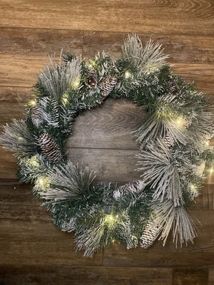 Sullivangift 20  Flocked Pinecone Christmas Wreath LED Lights Holiday Decor