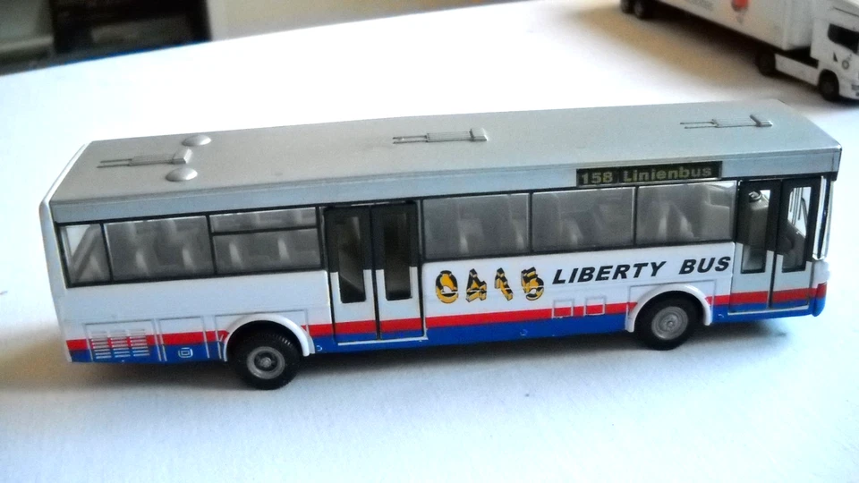 Cararama: Autobus Civile Liberty 158 Linienbus - Immagine 4 di 4