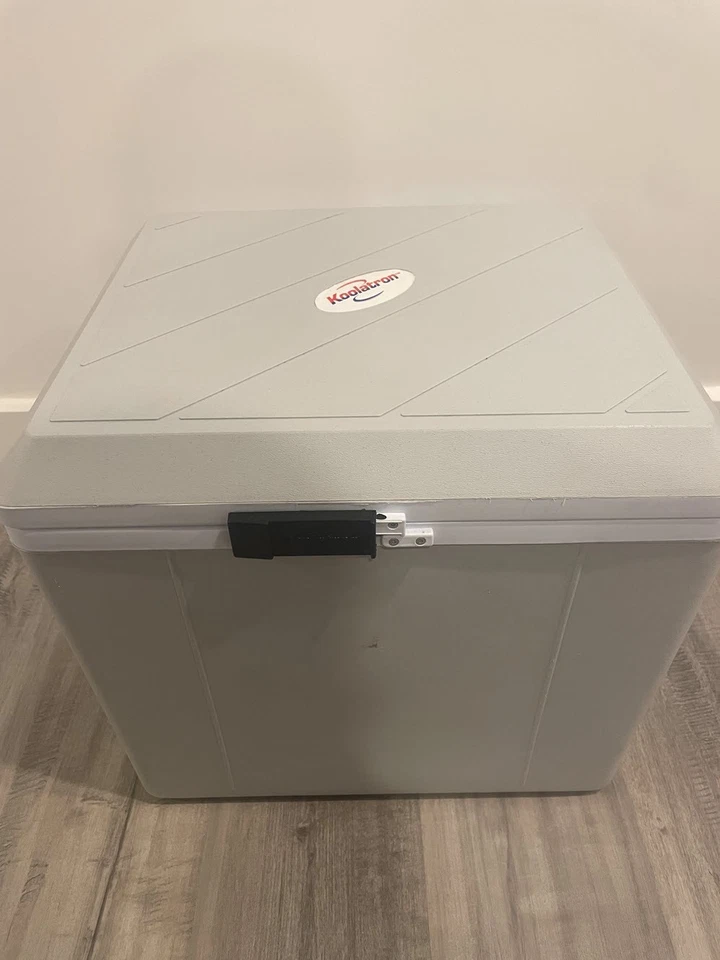 Koolatron P-27WH 29 Quart Electric Portable Cooler 12V Car Cooler/Warmer - Image 4 of 4