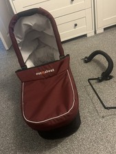 out n about nipper double carrycot v5 with adaptor 1 in Bramberry Red