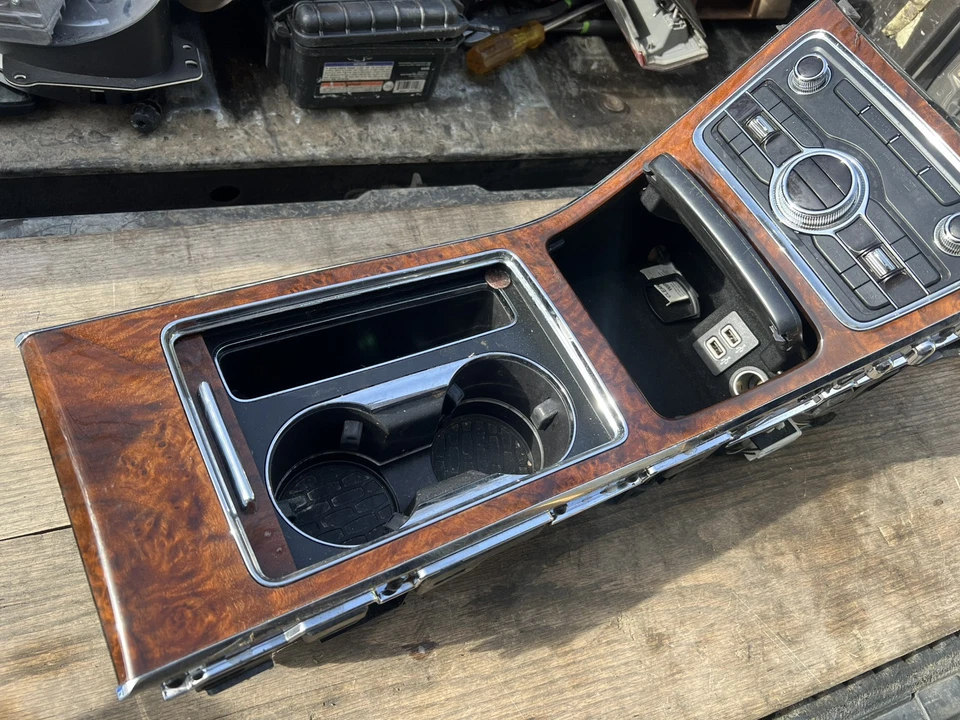 LINCOLN CONTINENTAL CONSOLE BANDEJA DE ARMAZENAMENTO MOLDURA TAMPA ACABAMENTO FABRICANTE DE EQUIPAMENTO ORIGINAL 2017-2020 - Imagem 3 de 3