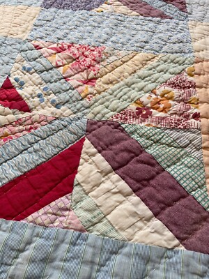 よしよし　　　OLD CALICO PATCH WORK QUILT Vintage Antique Patchwork Crazy Quilt Calico Feedsack Hand