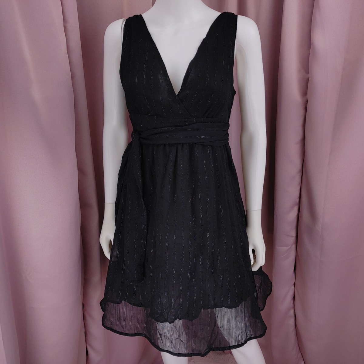 Guess Jeans Women's Black Glitter V-Neck Backless Belted A-Line Dress Medium | eBay Guess Jeans Women's Black Glitter V-Neck Backless Belted A-Line Dress Medium | eBay