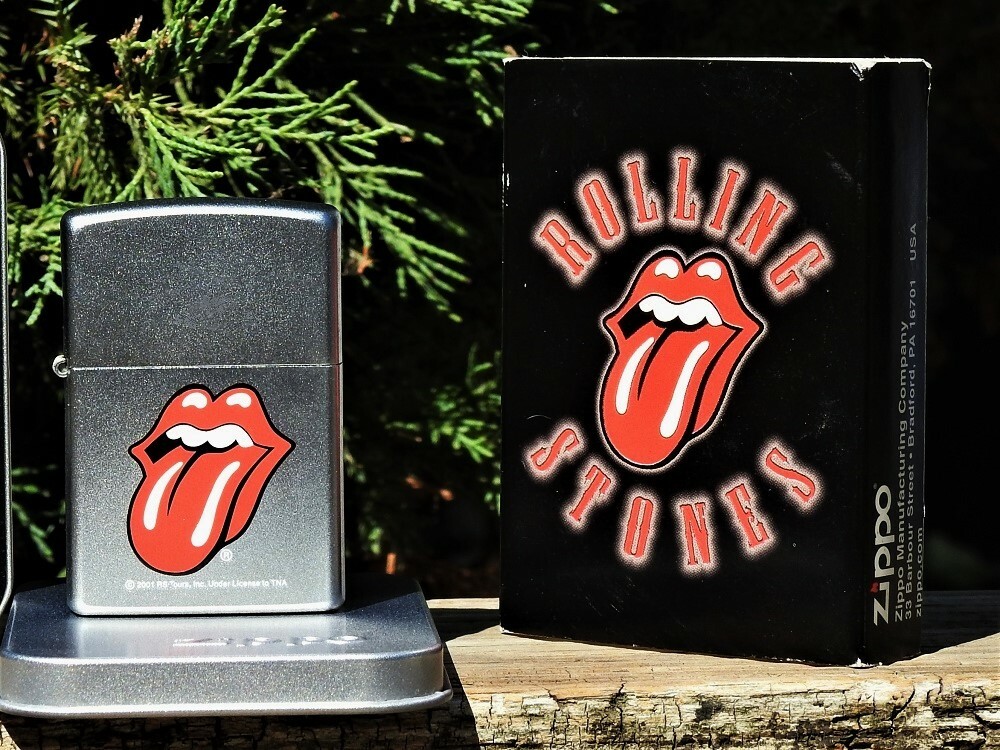 Zippo Rolling Stones ライター Zippo® Satin Chrome, Rolling Stones - KnifeCenter - ZIP20695