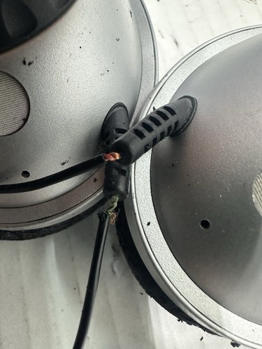 Bose Headphone Acoustic Noise Canceling-Case Only- + Non-Working TP1A Headphones - Picture 7 of 8