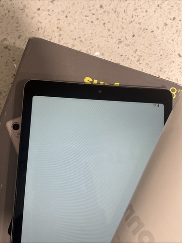 Onn. 8" Surf Tablet, 32GB, (2024 Model) - Silver - powered by Android, PERFECT - Picture 5 of 7