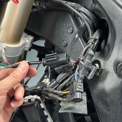 GPS Plug Connector Auxiliary Socket Adapter For BMW R1200C R1150GS/RS/RT R1100R - Picture 3 of 14