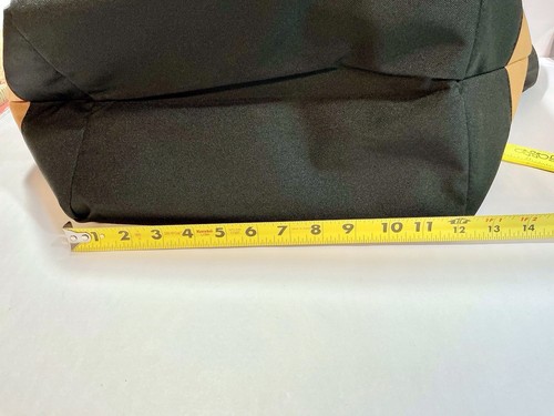 Carhartt Large Insulated Backpack Tote Bag - Holds 24 Cans - New with Tags - NOS - Picture 9 of 11