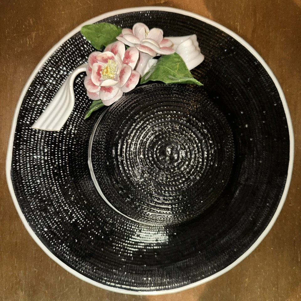 Large Italian Hand Painted Ceramic Hat Wall Decor 15.5in Made In Italy - Image 4 of 4