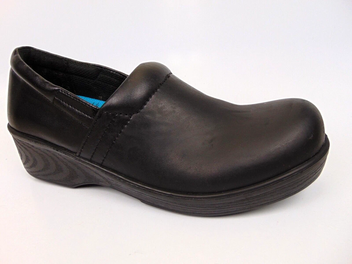 Dr scholl's dynamo best sale clogs