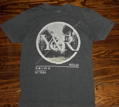 t-shirt medium y&r young and reckless 20.5 inches pit2pit