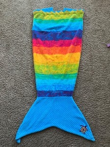 GIRL SCOUTS ~ Mermaid Tail Rainbow Plush Blanket Cookie Reward
