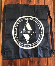 Nuovo Sketchers Nylon Borsa con Coulisse Zaino Tote Palestra Porta Scarpe Logo Navy