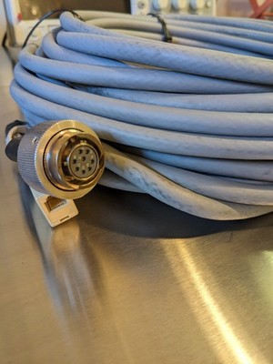 Pfeiffer PM 051 811 AT Turbomolecular Pump Cable 192826 68 Foot 20M Working