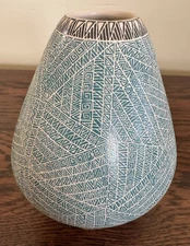Intricate Geometric Design Mata Ortiz Olla by Talented 18 Year Old Daisy Ramirez
