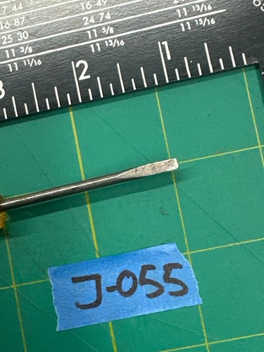 Vintage 4" Flat Head Screwdriver With Pocket Clip Yellow Handle, Made In USA - Picture 3 of 4