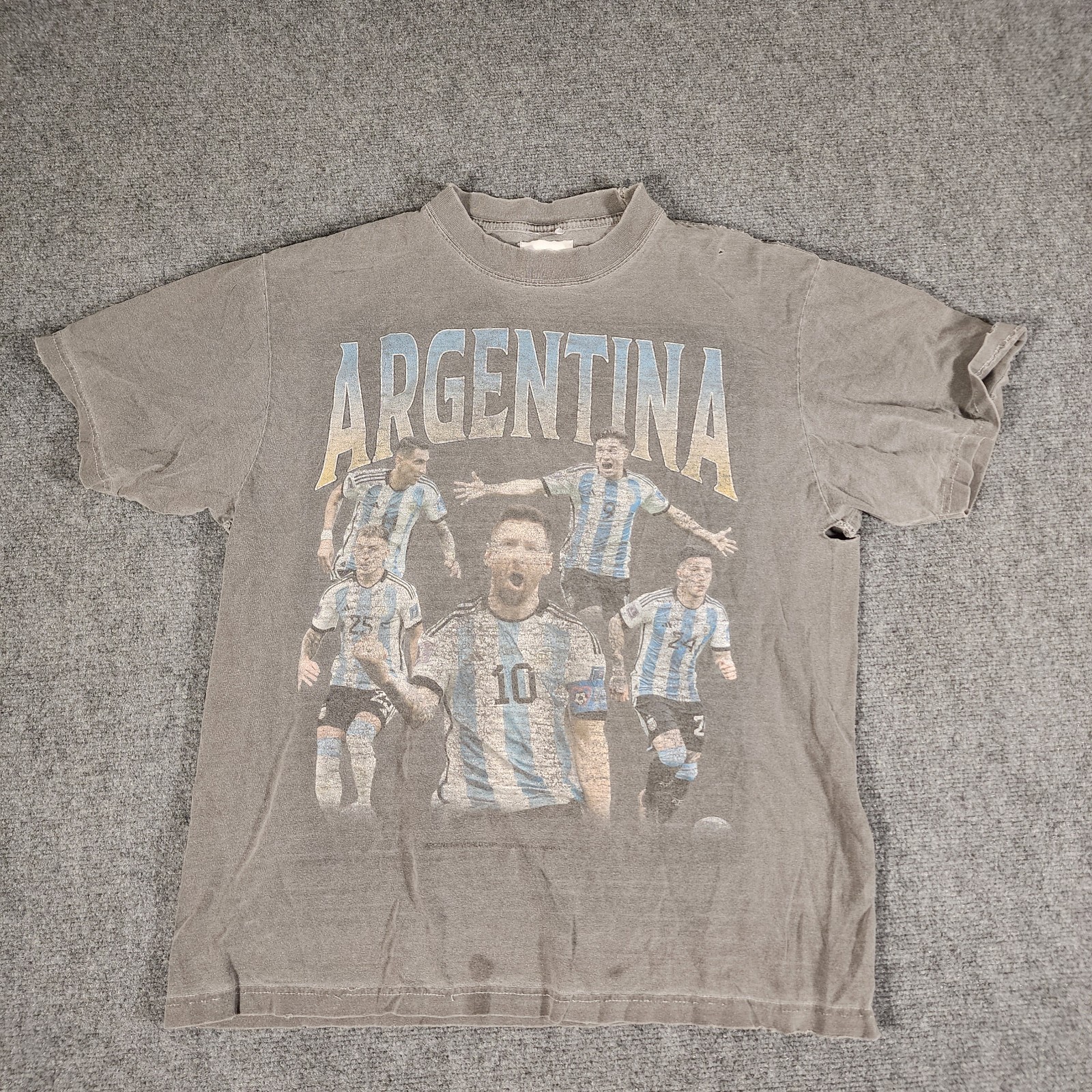 Leo Messi vibras Argentina FIFA World Cup Qatar 2022 Shirt Gray Size L vintage