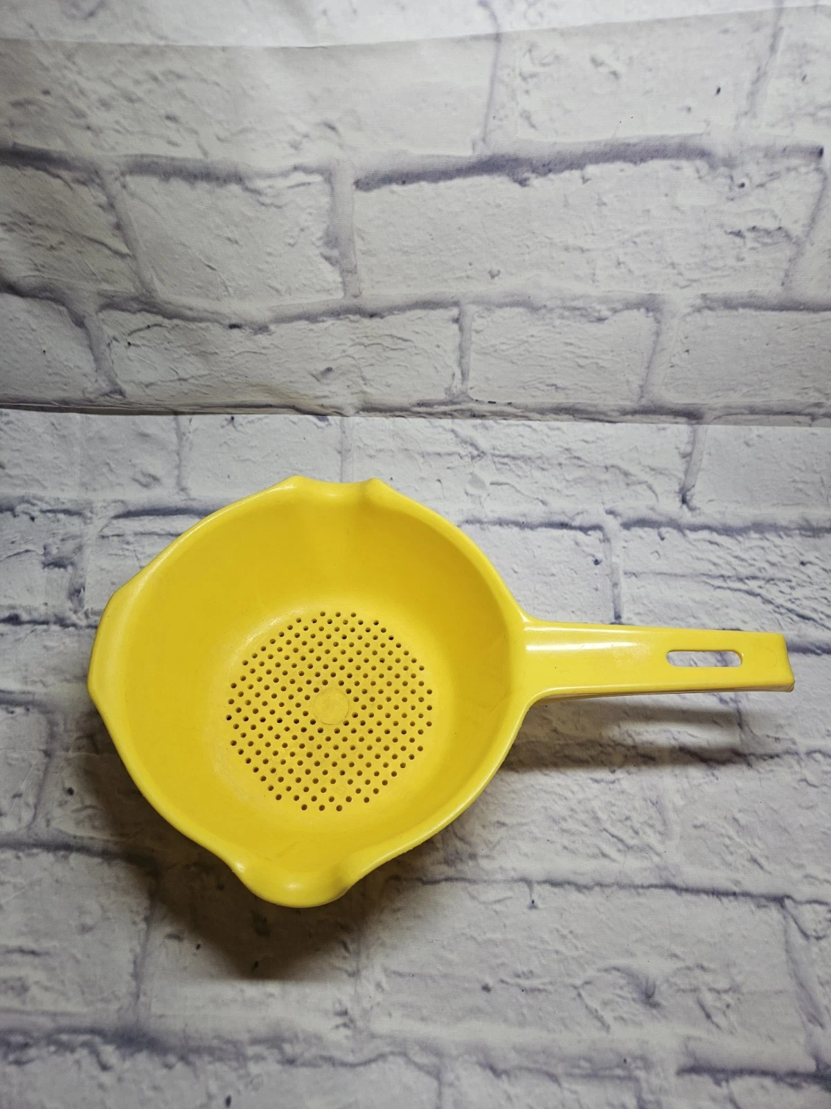 Vintage Rubbermaid 2-Spout Colander Strainer - #2930, Plastic, YELLOW, 1980s