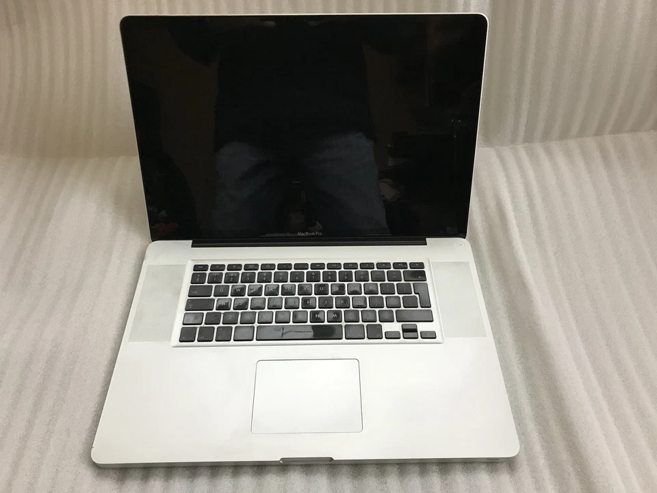 Apple MacBook Pro A1297 17" Laptop - MB604B/A (January,2009) - Image 4 of 4