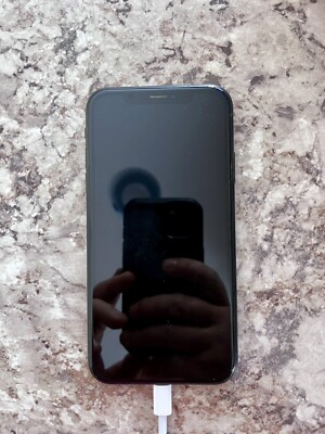 iPhone7 128GB ブラック Apple iPhone 7 128GB SIMフリー [ジェットブラック] 価格比較