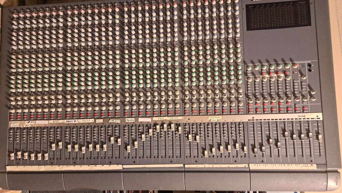 TASCAM M-08 タスカム　オーディオミキサー $_57.JPG?set_id=880000500F