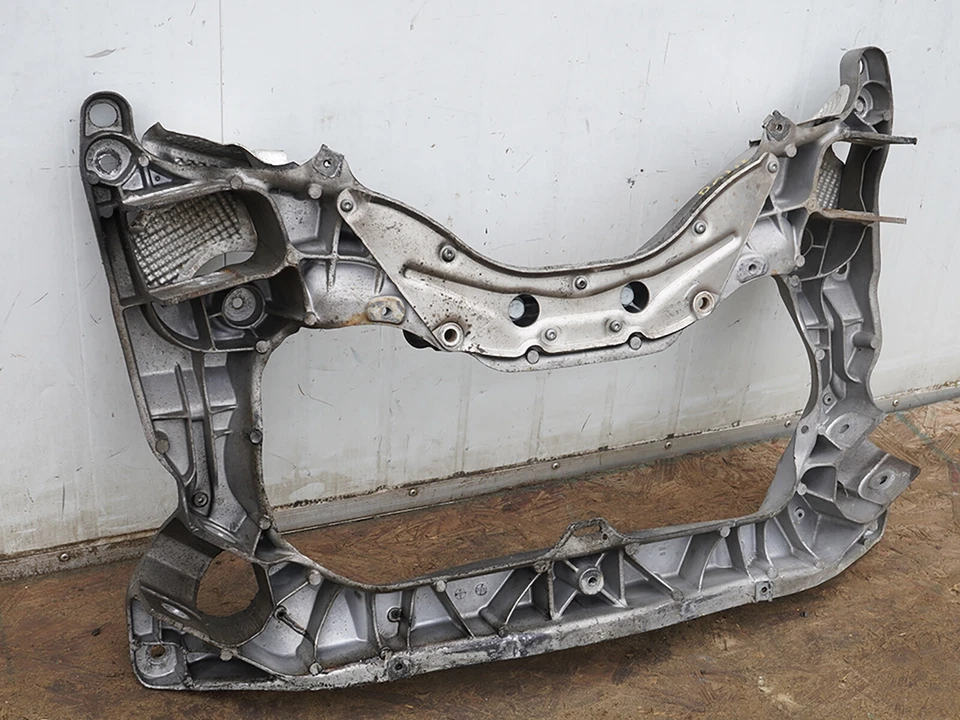 2003 - 2006 Mercedes Benz Sl Class R230 Sl500 Crossmember Subframe Front Oem Foto 3 de 4