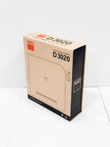 Amplificador digital híbrido NAD D3020 D 3020 excelente - Imagen 2 de 7