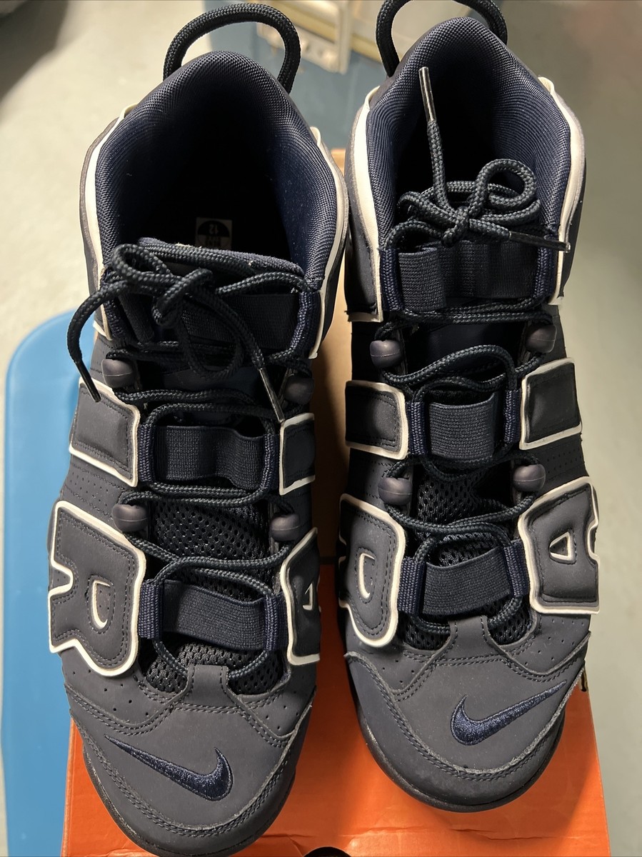 Sepatu Sneakers Sneakers Black And White Nike Air Uptempo Nike Air