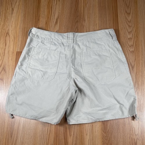 White Sierra Shorts Womens 8 Beige Flat Front Pockets Khaki Chino Cotton Nylon - Picture 11 of 12