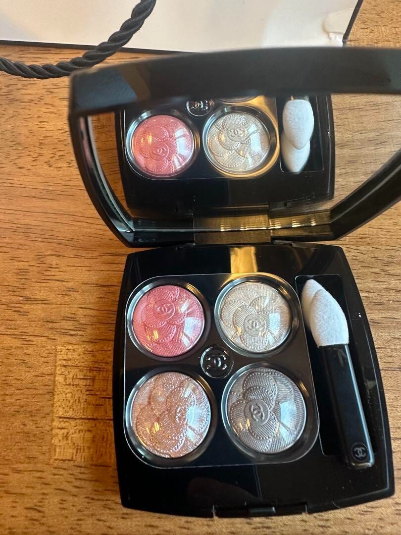 CHANEL 新品未使用LES 4 OMBRES 387 UTOPIA LES 4 OMBRES Multi-effect quadra eyeshadow 387 - Utopia | CHANEL