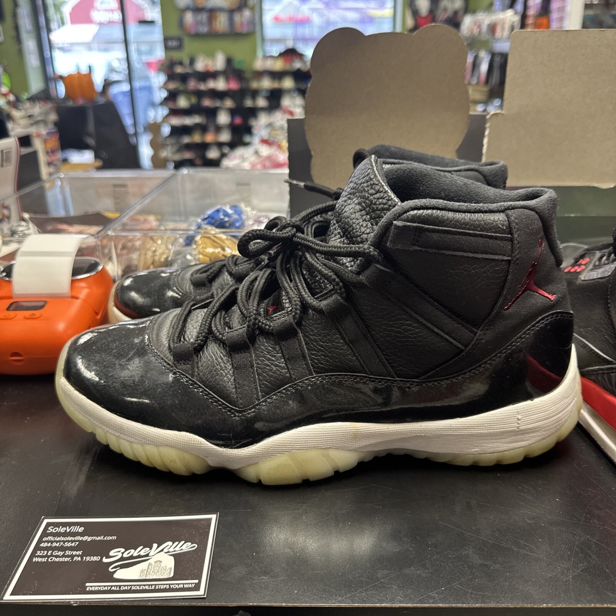 Jordan  Retro 11 - 72-10 (2015) - size 8.5 Jordan 11 Retro Low  main image 3