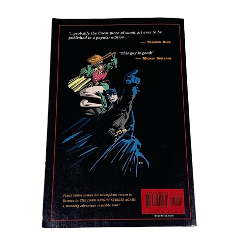 Batman : The Dark Knight Returns TPB (5th Print) Frank Miller Graphic Novel - Picture 3 of 4