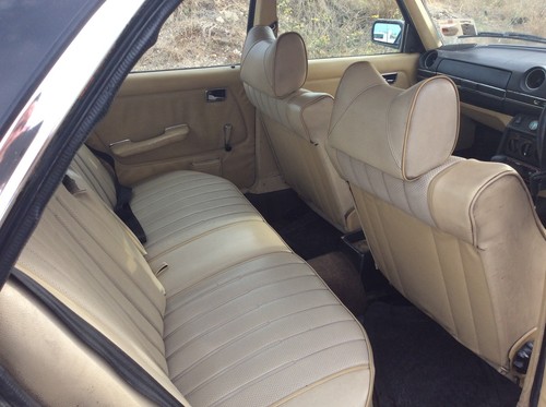 MERCEDES BENZ W123 . 200D / Yr: 1978 Classic Car . - Picture 7 of 12
