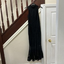 Black Lace Fishtail Dress From Pretty Little Thing Ideal For Parties Size 10