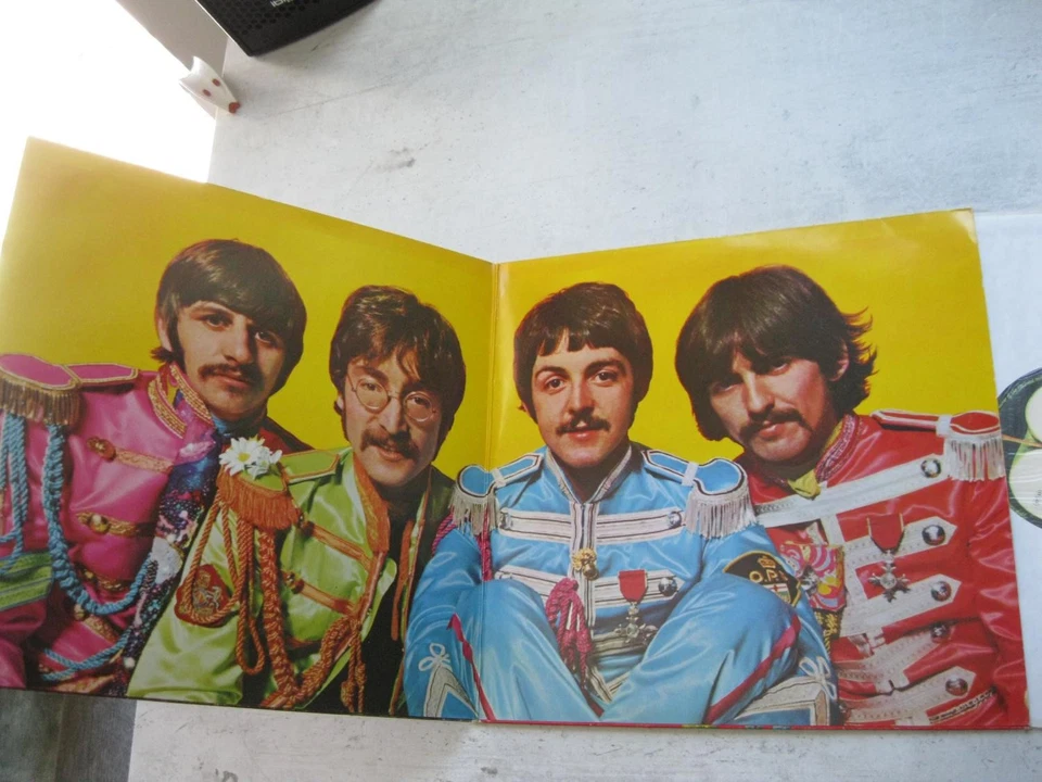 The Beatles Sgt. Pepper's Lonely Hearts Club Band · Lp · 1977, Foto 2 von 3